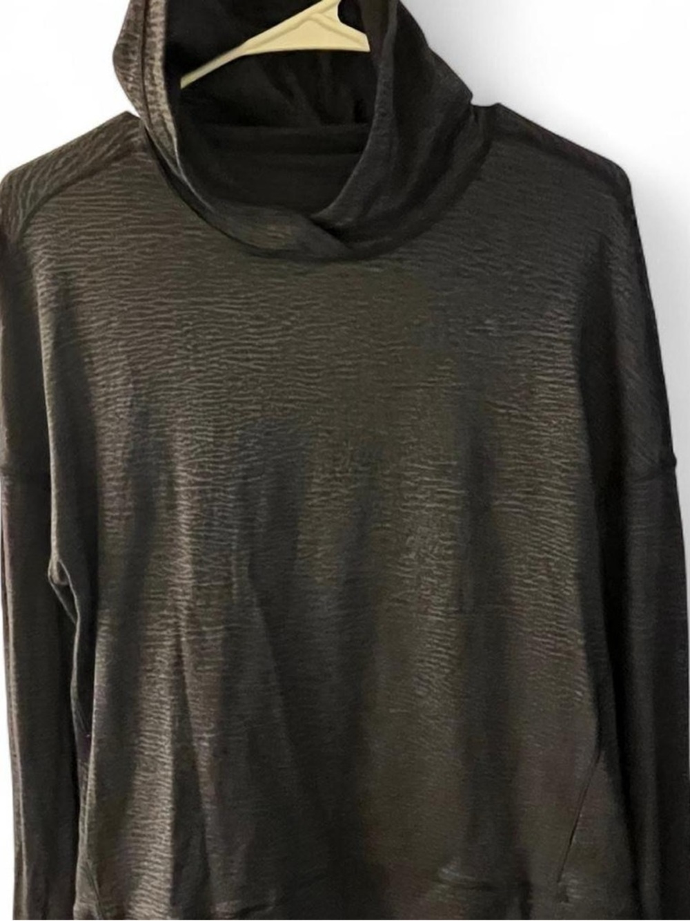 lululemon athletica Charcoal Black Lightweight Hooded Pullover​ - Picture 4 of 7